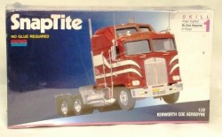 Imagen de MONOGRAM SNAPTITE Kenworth Coe Aerodyne 1/32